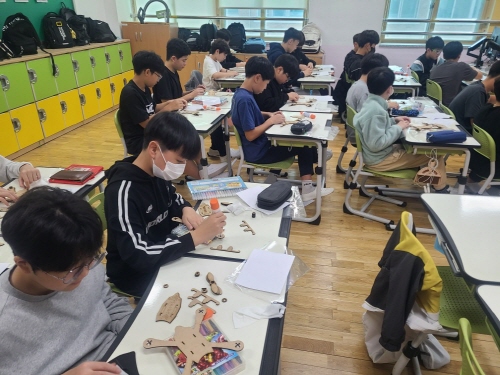 c7df0677e7390b5c5cea61a608ee10dc_1762754952_2027.jpg c7df0677e7390b5c5cea61a608ee10dc_1762754952_2027.jpg